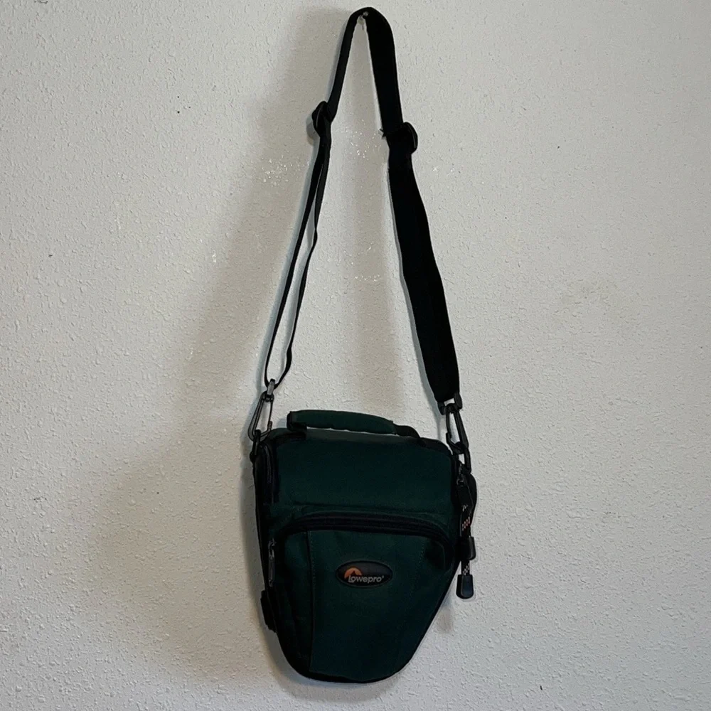 Lowepro Camera Lens Crossbody Bag Vacation photo Shoot Outdoors
